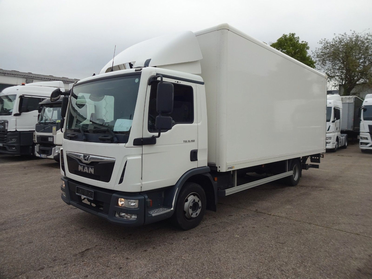MAN TGL 8.190, LBW, Luft, Tempomat, Standheizung - Volymskåp: bild 1 MAN TGL 8.190, LBW, Luft, Tempomat, Standheizung - Volymskåp: bild 1