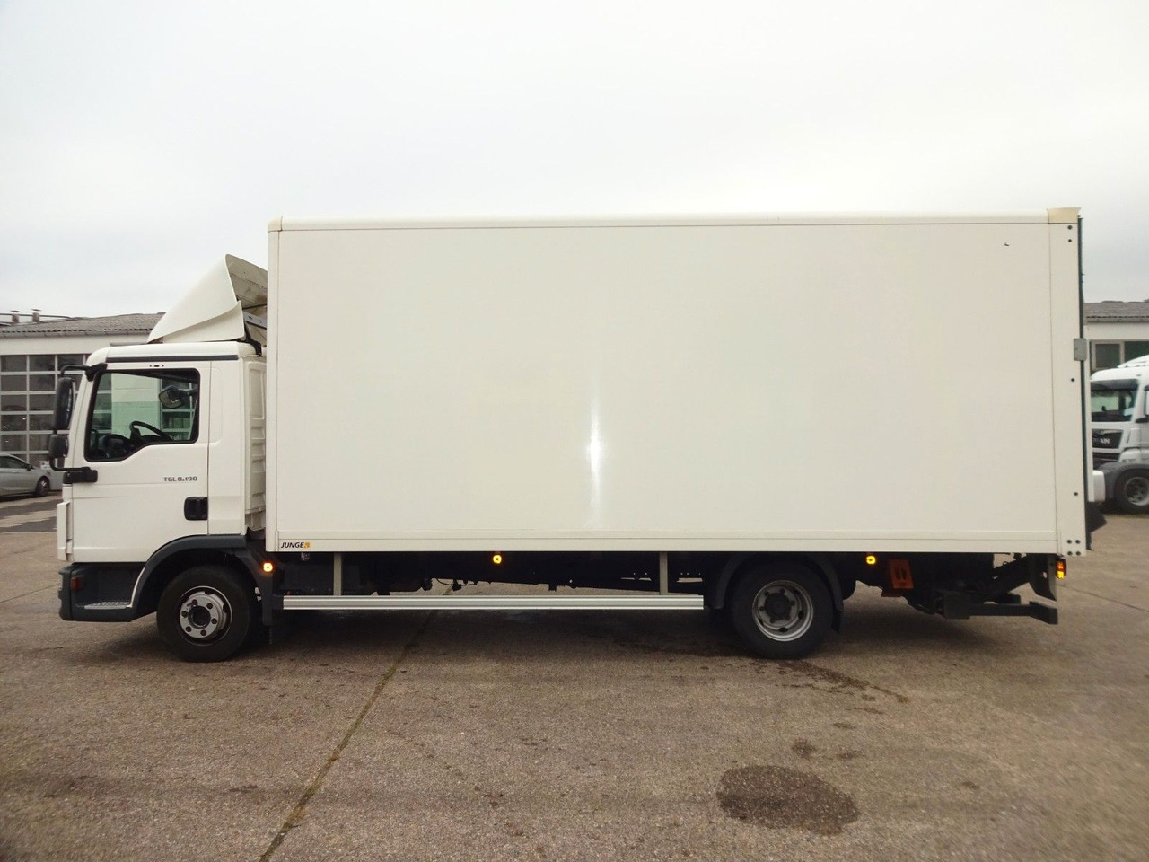 MAN TGL 8.190, LBW, Luft, Tempomat, Standheizung - Volymskåp: bild 4 MAN TGL 8.190, LBW, Luft, Tempomat, Standheizung - Volymskåp: bild 4