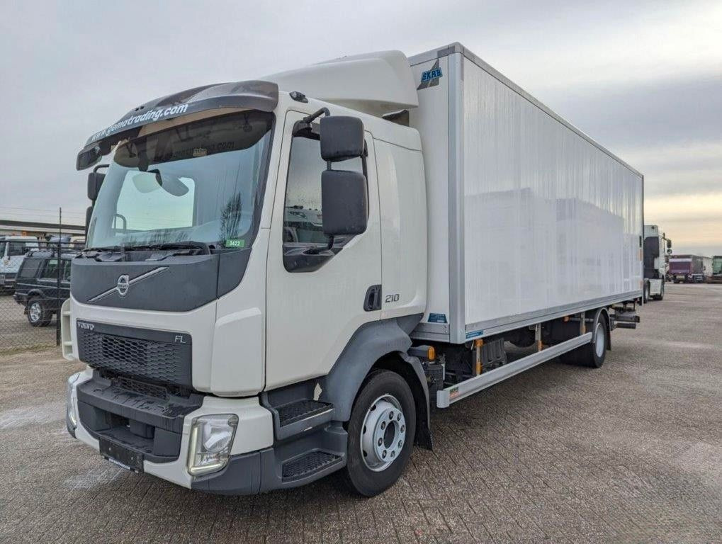 Volvo FL 210, 12tn., Isolirt, Autom, wie neu - Lastbil med skåp: bild 1 Volvo FL 210, 12tn., Isolirt, Autom, wie neu - Lastbil med skåp: bild 1