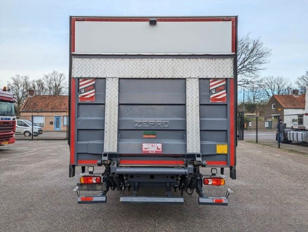 Volvo FL 210, 12tn., Isolirt, Autom, wie neu - Lastbil med skåp: bild 4 Volvo FL 210, 12tn., Isolirt, Autom, wie neu - Lastbil med skåp: bild 4