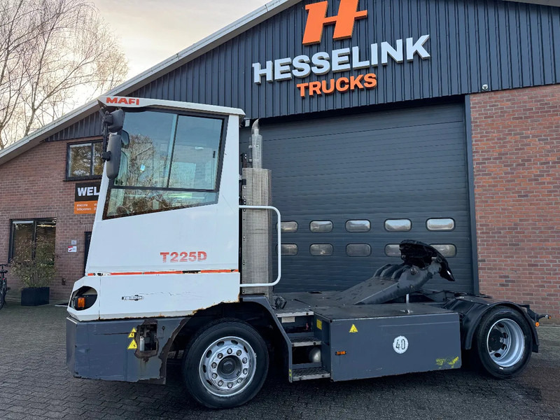 Mafi T225D T225D Rangeertrekker met Kenteken & vangmuil! - Terminaltraktor: bild 5 Mafi T225D T225D Rangeertrekker met Kenteken & vangmuil! - Terminaltraktor: bild 5