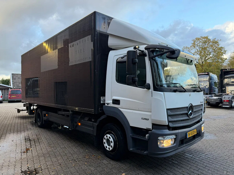 Mercedes-Benz Atego 1318 4X2 BDF Koffer Standairco 2.000KG LBW APK 07-2026 - Lastbil med skåp: bild 2 Mercedes-Benz Atego 1318 4X2 BDF Koffer Standairco 2.000KG LBW APK 07-2026 - Lastbil med skåp: bild 2