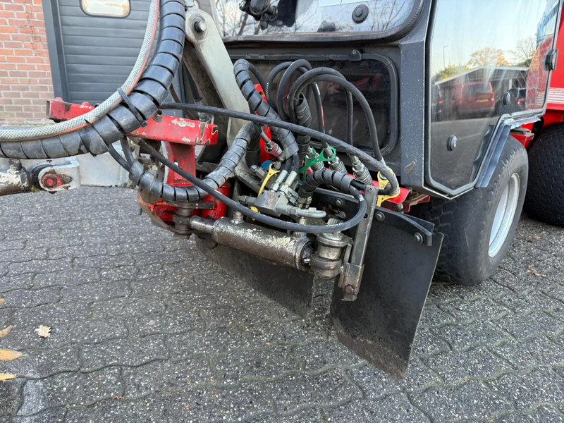 Nimos DM-Trac 205 OKB-70- Onkruidborstelmachine Werktuigendrager 4X Hydraulische functie - Industriell sopmaskin: bild 5 Nimos DM-Trac 205 OKB-70- Onkruidborstelmachine Werktuigendrager 4X Hydraulische functie - Industriell sopmaskin: bild 5