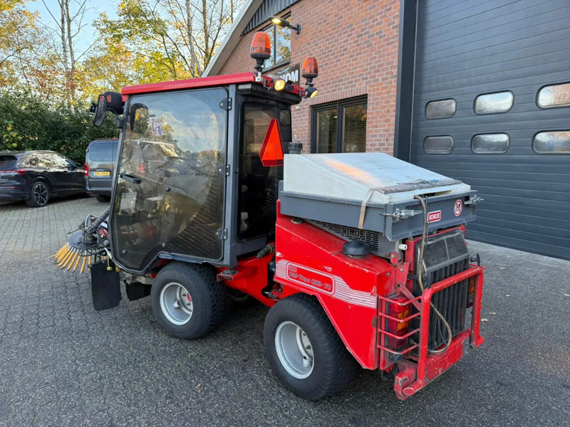 Nimos DM-Trac 205 OKB-70- Onkruidborstelmachine Werktuigendrager 4X Hydraulische functie - Industriell sopmaskin: bild 3 Nimos DM-Trac 205 OKB-70- Onkruidborstelmachine Werktuigendrager 4X Hydraulische functie - Industriell sopmaskin: bild 3