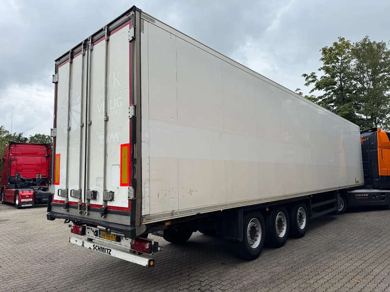 Schmitz Cargobull SKO 24 5x Meatrails Rohrbahnen Fleisch Carrier Vector 1950MT - Isotermiska semitrailer: bild 2 Schmitz Cargobull SKO 24 5x Meatrails Rohrbahnen Fleisch Carrier Vector 1950MT - Isotermiska semitrailer: bild 2