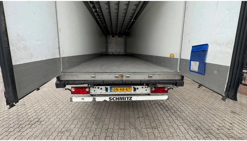 Schmitz Cargobull SKO 24 5x Meatrails Rohrbahnen Fleisch Carrier Vector 1950MT - Isotermiska semitrailer: bild 5 Schmitz Cargobull SKO 24 5x Meatrails Rohrbahnen Fleisch Carrier Vector 1950MT - Isotermiska semitrailer: bild 5