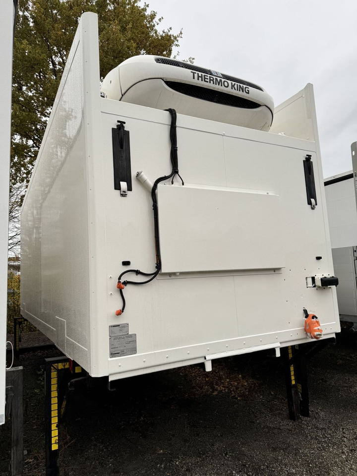 Krone BDF-System 7.45 m, Wartung neu, LACK NEU in weiß - Växelflak - kylbil: bild 1 Krone BDF-System 7.45 m, Wartung neu, LACK NEU in weiß - Växelflak - kylbil: bild 1