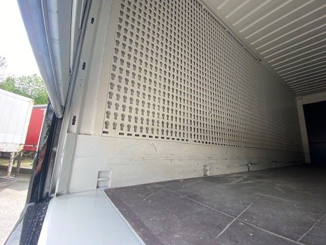 Krone BDF-System 7.450 mm, LACK NEU Standard, Heck Rolltor - Skåp växelflak: bild 3 Krone BDF-System 7.450 mm, LACK NEU Standard, Heck Rolltor - Skåp växelflak: bild 3