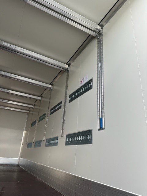 Krone BDF-System 7.450 mm, Portaltüren, FABRIKNEU - Skåp växelflak: bild 4 Krone BDF-System 7.450 mm, Portaltüren, FABRIKNEU - Skåp växelflak: bild 4