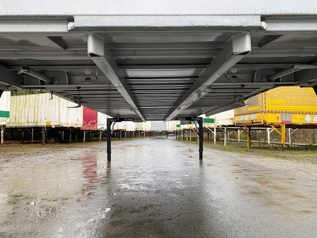 Krone BDF-System 7.450 mm lang, LACK NEU in weißaluminium - Kapell växelflak: bild 4 Krone BDF-System 7.450 mm lang, LACK NEU in weißaluminium - Kapell växelflak: bild 4