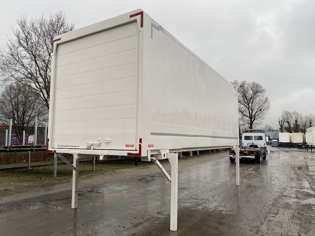 Krone BDF-System 7.450 mm lang, Premium Lack NEU in weiß - Skåp växelflak: bild 1 Krone BDF-System 7.450 mm lang, Premium Lack NEU in weiß - Skåp växelflak: bild 1