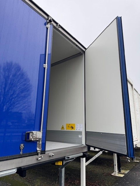 Krone BDF-System, 7.450 mm lang - Skåp växelflak: bild 2 Krone BDF-System, 7.450 mm lang - Skåp växelflak: bild 2