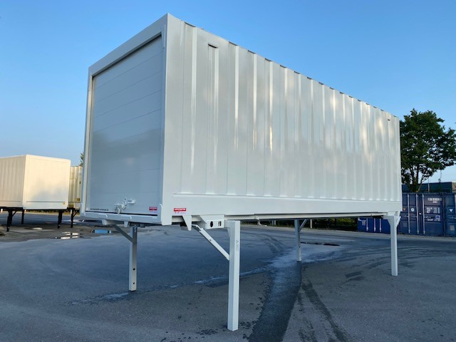 Krone BDF-System 7.450 mm, mit Rolltor, LACK NEU - Skåp växelflak: bild 1 Krone BDF-System 7.450 mm, mit Rolltor, LACK NEU - Skåp växelflak: bild 1