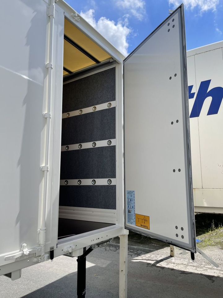 Spier Plywood-Wechselkoffer, BDF-System, 7.450 mm lang. - Skåp växelflak: bild 2 Spier Plywood-Wechselkoffer, BDF-System, 7.450 mm lang. - Skåp växelflak: bild 2