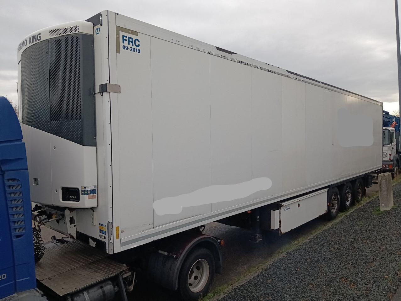 Krone SDR27eL4 ThermoKing SLX300 5777h Blumenbr Doppel - Skåp semitrailer: bild 1 Krone SDR27eL4 ThermoKing SLX300 5777h Blumenbr Doppel - Skåp semitrailer: bild 1