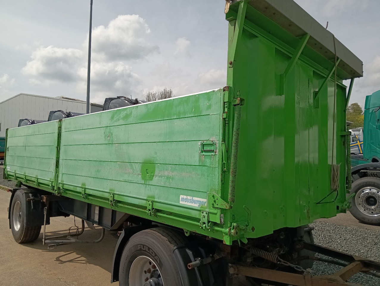 Meusburger 2-A 3-Seitenkipper 16m3 Getreide Alufelgen 4,6t - Tippsläp: bild 3 Meusburger 2-A 3-Seitenkipper 16m3 Getreide Alufelgen 4,6t - Tippsläp: bild 3