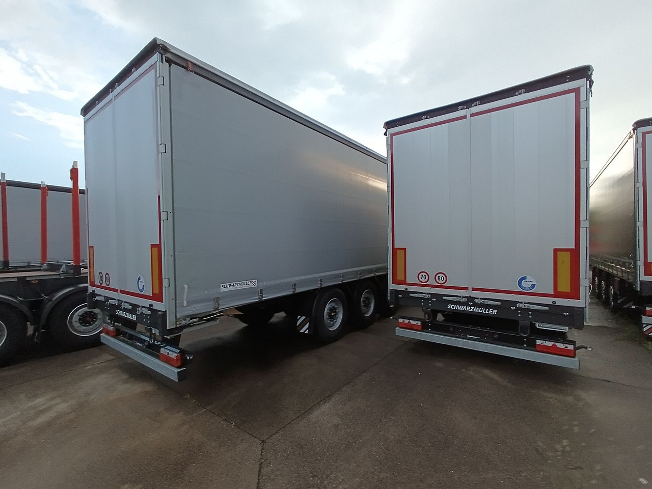 Schwarzmüller PowerLine LIFT/LENKACHSE HUBDACH 5880kg NEU Schwarzmüller PowerLine LIFT/LENKACHSE HUBDACH 5880kg NEU - Kapelltrailer: bild 5 Schwarzmüller PowerLine LIFT/LENKACHSE HUBDACH 5880kg NEU Schwarzmüller PowerLine LIFT/LENKACHSE HUBDACH 5880kg NEU - Kapelltrailer: bild 5