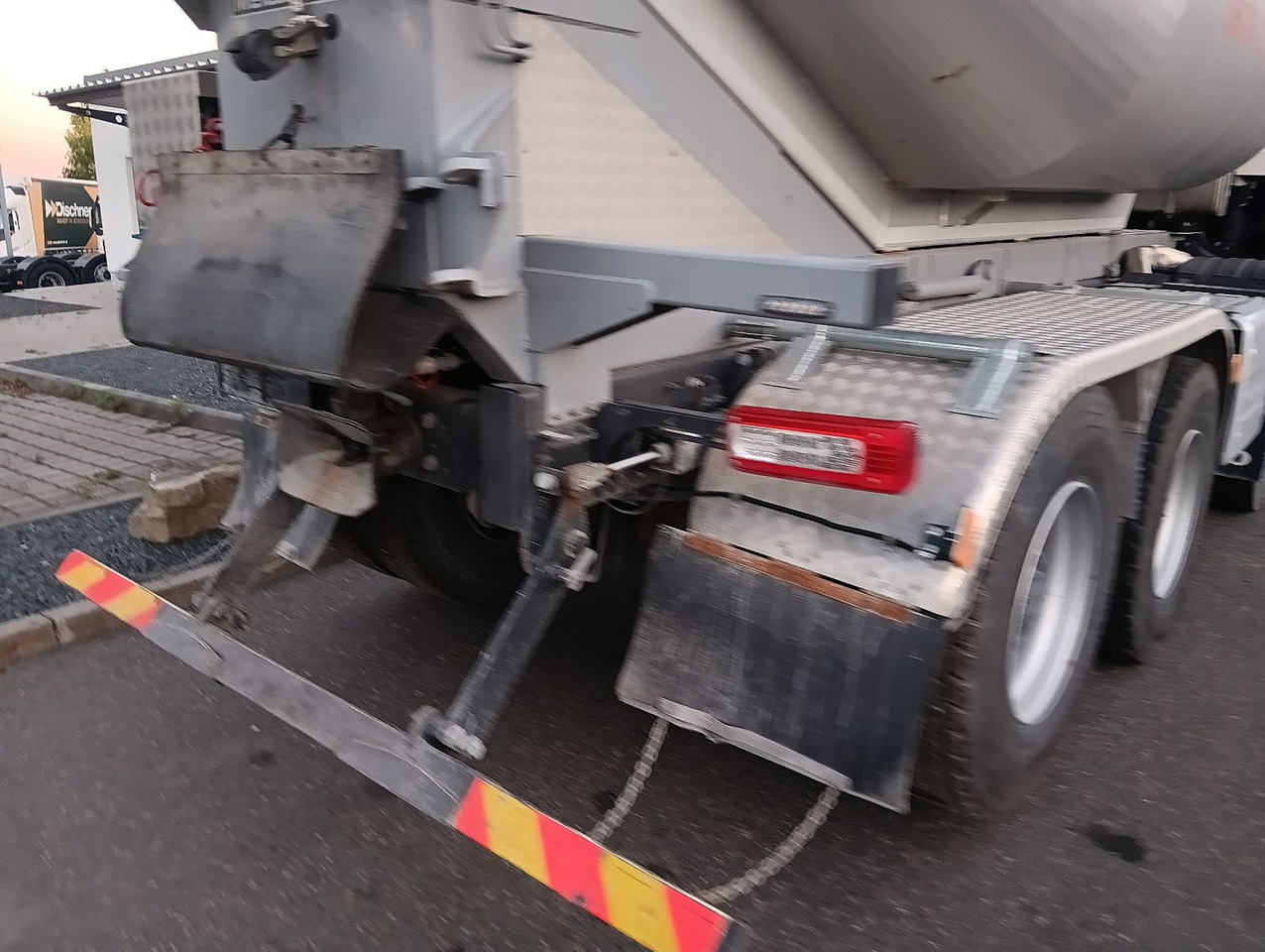 Volvo FH500 8x4R RETARDER LIFT MEILLER-Asphalt FunkAHK - Tippbil lastbil: bild 4 Volvo FH500 8x4R RETARDER LIFT MEILLER-Asphalt FunkAHK - Tippbil lastbil: bild 4