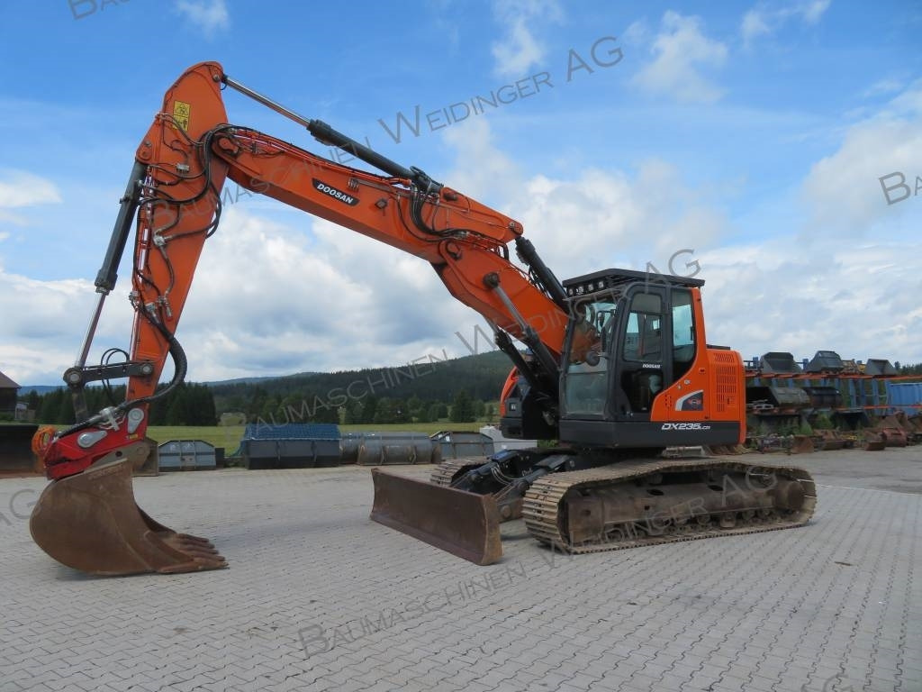 Doosan DX 235 LCR-5 - Bandgrävare: bild 1 Doosan DX 235 LCR-5 - Bandgrävare: bild 1