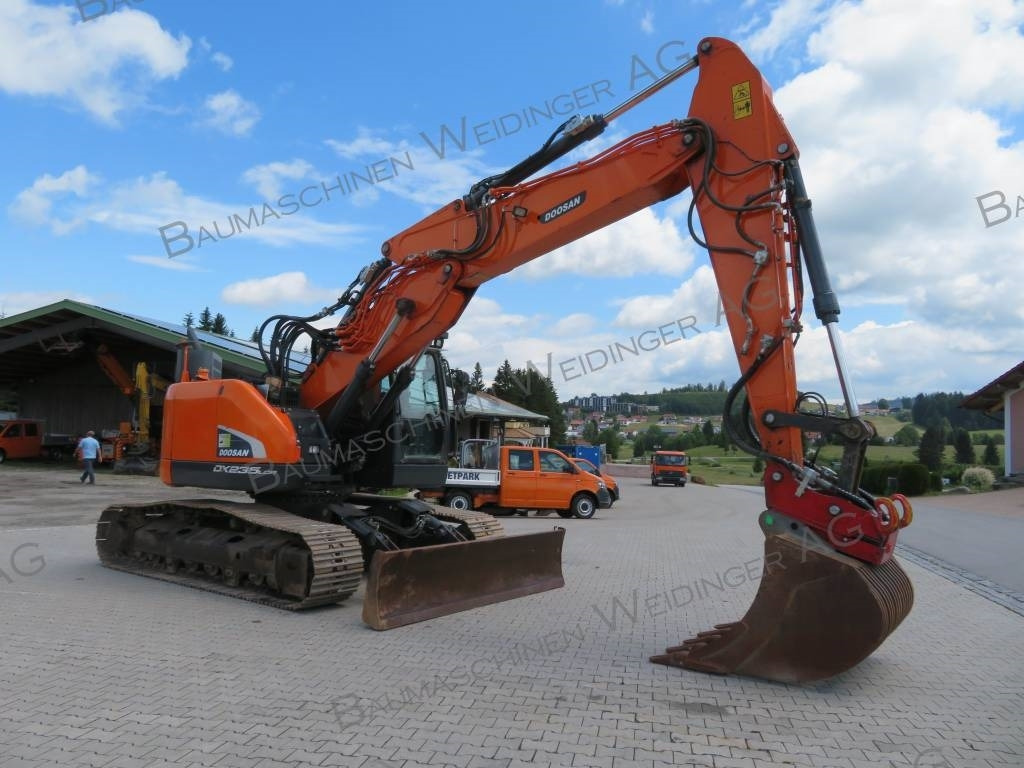 Doosan DX 235 LCR-5 - Bandgrävare: bild 2 Doosan DX 235 LCR-5 - Bandgrävare: bild 2