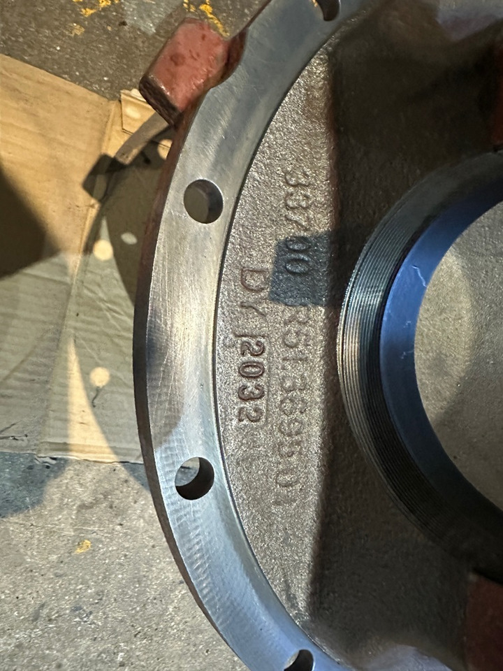 LIEBHERR Differential Carrier Part Number 10342388 - Allterrängkran: bild 2 LIEBHERR Differential Carrier Part Number 10342388 - Allterrängkran: bild 2