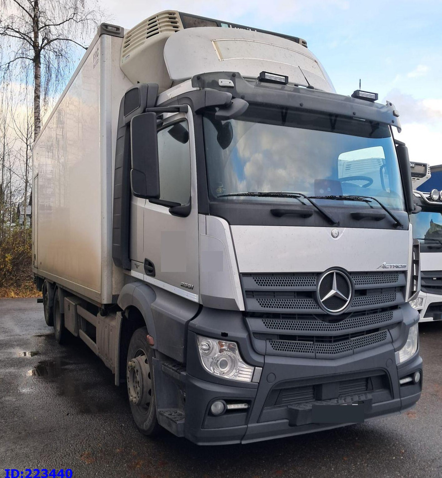 MERCEDES-BENZ Actros 2551 6x2 Euro6 - Kylbil lastbil: bild 2 MERCEDES-BENZ Actros 2551 6x2 Euro6 - Kylbil lastbil: bild 2