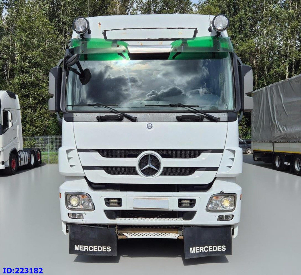MERCEDES-BENZ Actros 2551 8x2 V8 Retarder - Lastväxlare lastbil: bild 2 MERCEDES-BENZ Actros 2551 8x2 V8 Retarder - Lastväxlare lastbil: bild 2
