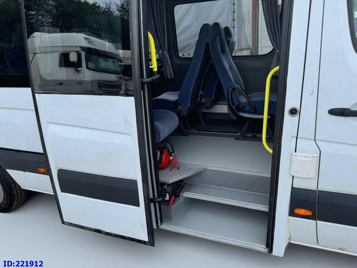 MERCEDES-BENZ Sprinter 518 VIP 17-Place - Minibuss, Persontransport: bild 5 MERCEDES-BENZ Sprinter 518 VIP 17-Place - Minibuss, Persontransport: bild 5