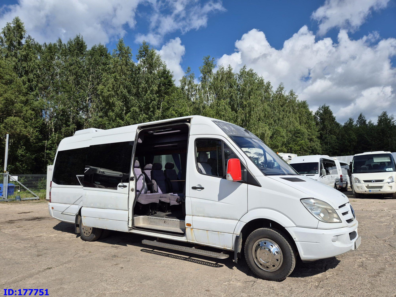 MERCEDES-BENZ Sprinter 518 - VIP - 17-seater - Minibuss, Persontransport: bild 4 MERCEDES-BENZ Sprinter 518 - VIP - 17-seater - Minibuss, Persontransport: bild 4