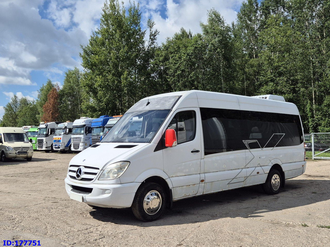 MERCEDES-BENZ Sprinter 518 - VIP - 17-seater - Minibuss, Persontransport: bild 1 MERCEDES-BENZ Sprinter 518 - VIP - 17-seater - Minibuss, Persontransport: bild 1