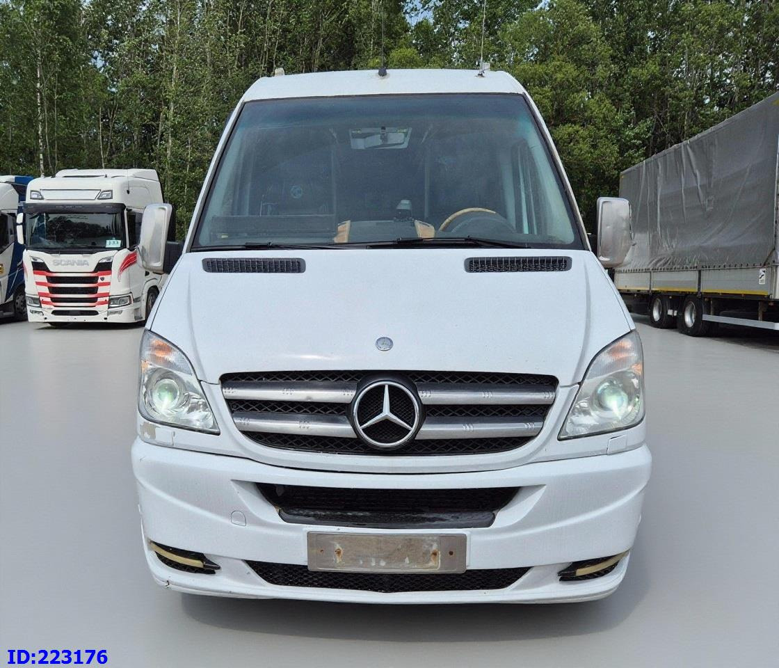 MERCEDES-BENZ Sprinter 519 VIP Luxury - Minibuss, Persontransport: bild 2 MERCEDES-BENZ Sprinter 519 VIP Luxury - Minibuss, Persontransport: bild 2