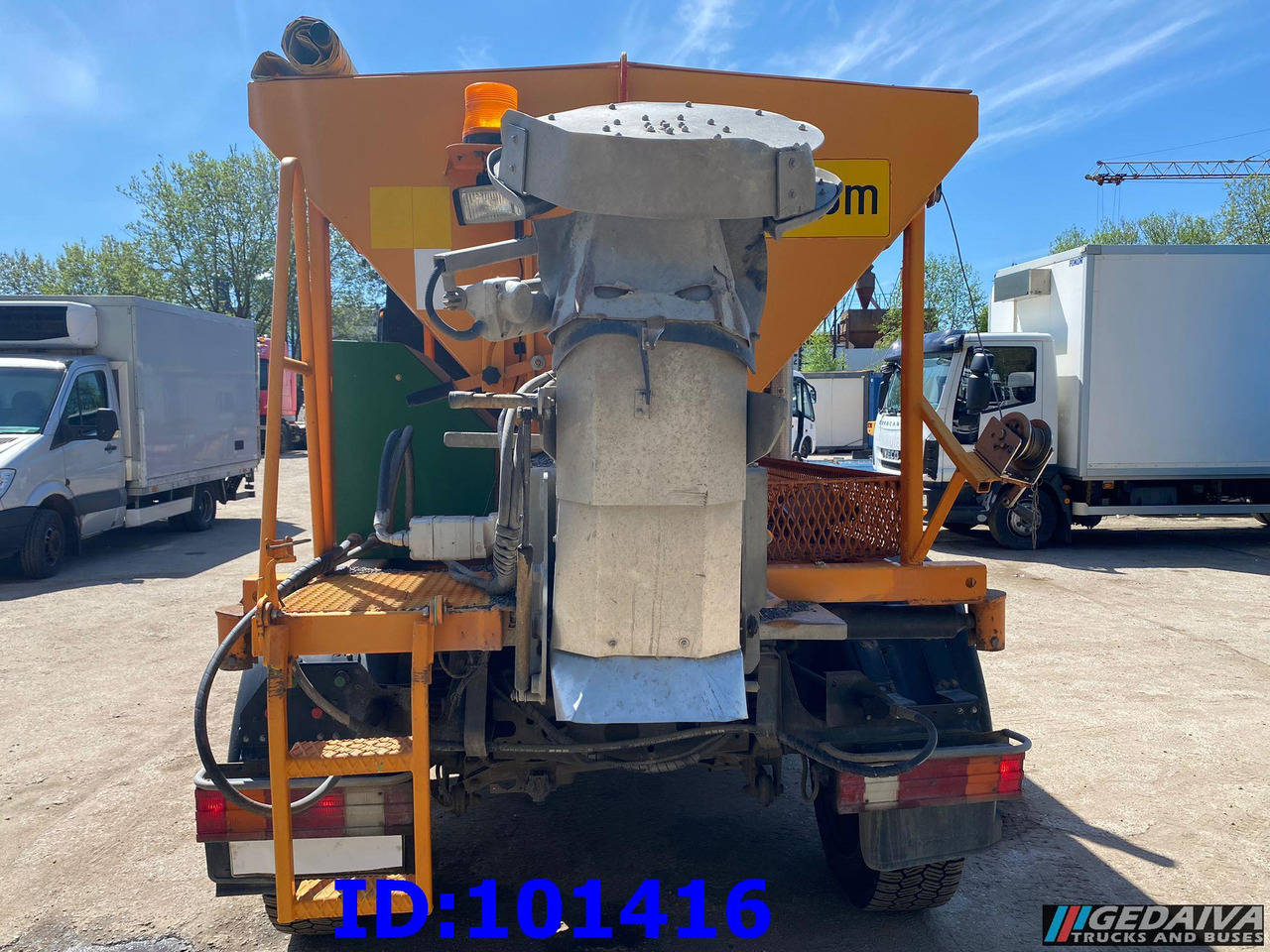 MERCEDES-BENZ Unimog U300 4X4 - Plogbil: bild 5 MERCEDES-BENZ Unimog U300 4X4 - Plogbil: bild 5