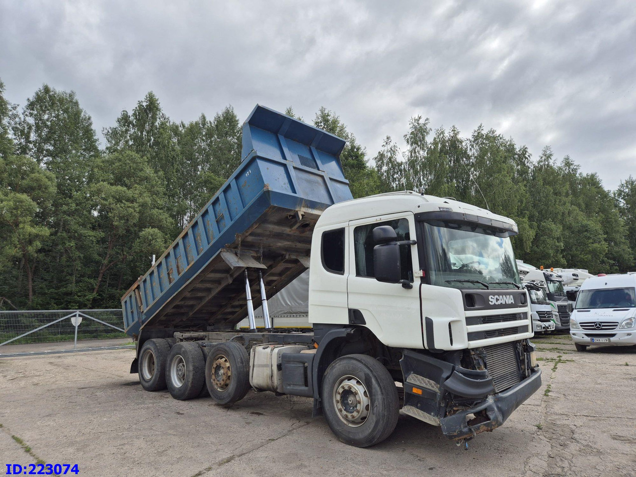 SCANIA 124 8x2 - Manual - Full steel - Tippbil lastbil: bild 4 SCANIA 124 8x2 - Manual - Full steel - Tippbil lastbil: bild 4