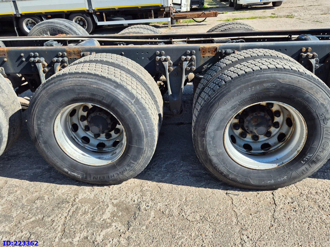 SCANIA R580 8x4 Euro6 Retarder - Chassi lastbil: bild 5 SCANIA R580 8x4 Euro6 Retarder - Chassi lastbil: bild 5