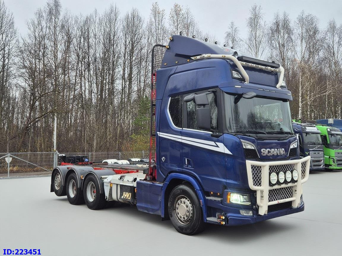 SCANIA R650 Full air 8x4 Steering axle (3 pedal) - Chassi lastbil: bild 4 SCANIA R650 Full air 8x4 Steering axle (3 pedal) - Chassi lastbil: bild 4