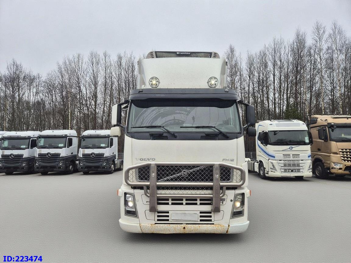 VOLVO FH12 460HP 8x2 Manual - Kylbil lastbil: bild 2 VOLVO FH12 460HP 8x2 Manual - Kylbil lastbil: bild 2