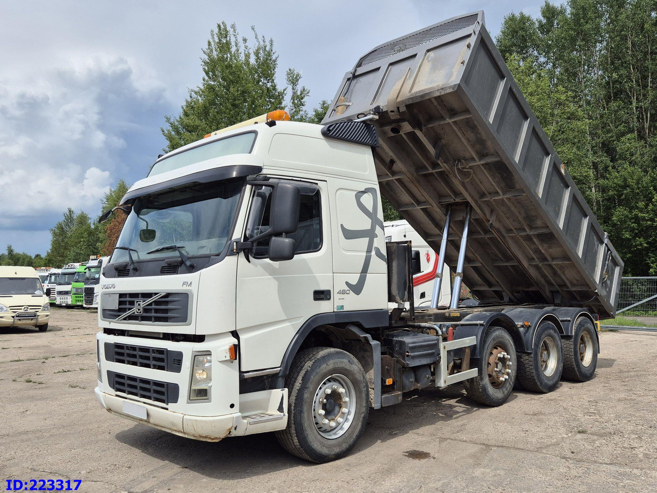 VOLVO FM13 480HP 8x4 (Big axle) - Tippbil lastbil: bild 1 VOLVO FM13 480HP 8x4 (Big axle) - Tippbil lastbil: bild 1