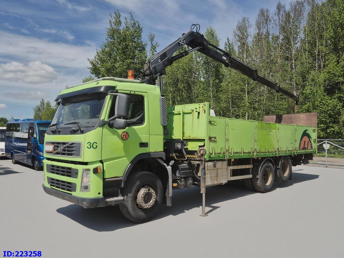 VOLVO FM9 300HP 6x2 + HIAB 144B -3 CL - Flakbil: bild 1 VOLVO FM9 300HP 6x2 + HIAB 144B -3 CL - Flakbil: bild 1