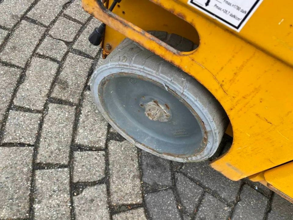 Haulotte Compact 14 - Saxlift: bild 5 Haulotte Compact 14 - Saxlift: bild 5