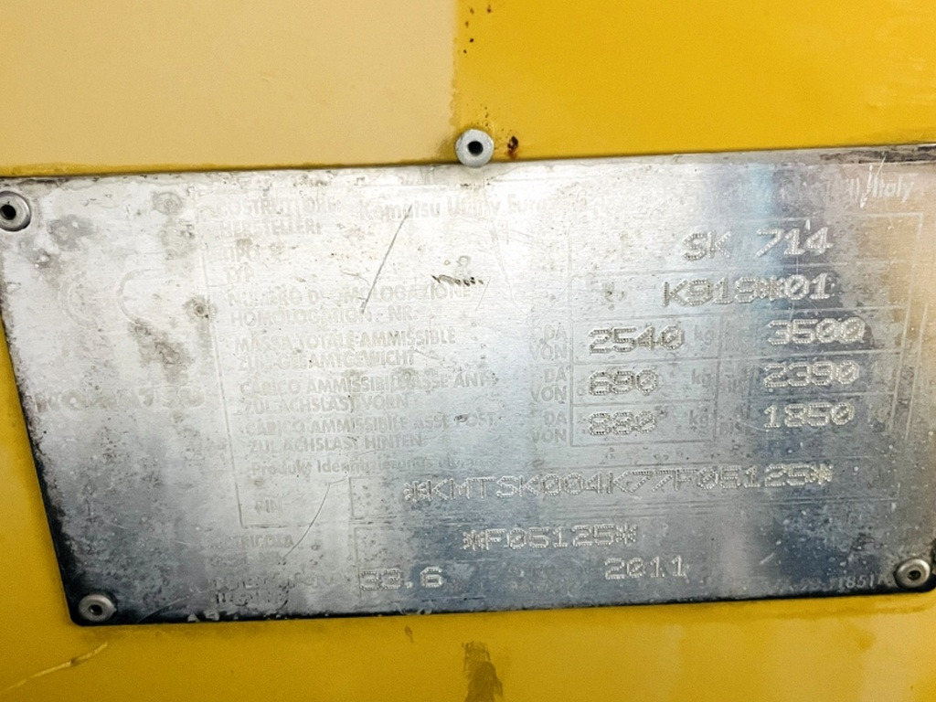 Komatsu SK714 (3906) - Kompaktlastare/ Slirstyrda lastare: bild 3 Komatsu SK714 (3906) - Kompaktlastare/ Slirstyrda lastare: bild 3