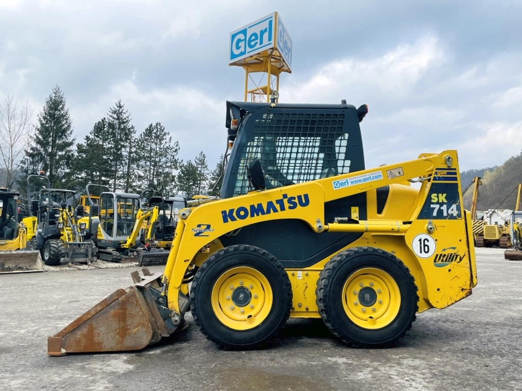 Komatsu SK714-5 (3947) - Kompaktlastare/ Slirstyrda lastare: bild 1 Komatsu SK714-5 (3947) - Kompaktlastare/ Slirstyrda lastare: bild 1