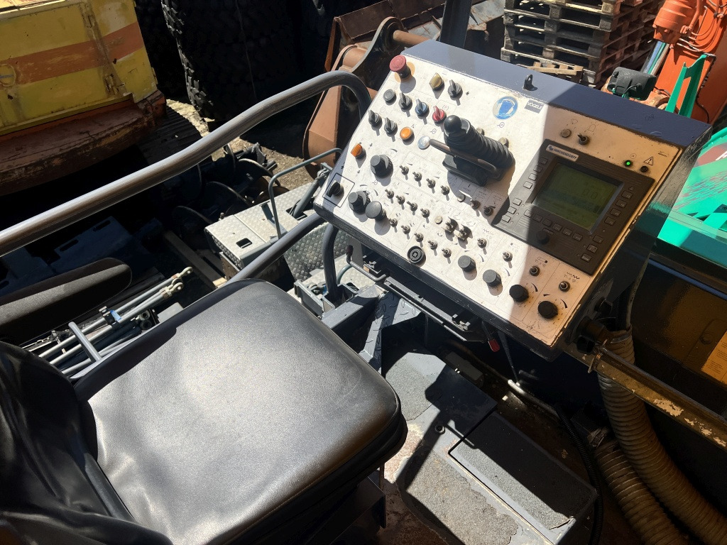 Asfaltläggare Vögele Super 1800-1 Typ: 07.82 (111585): bild 9 Asfaltläggare Vögele Super 1800-1 Typ: 07.82 (111585): bild 9