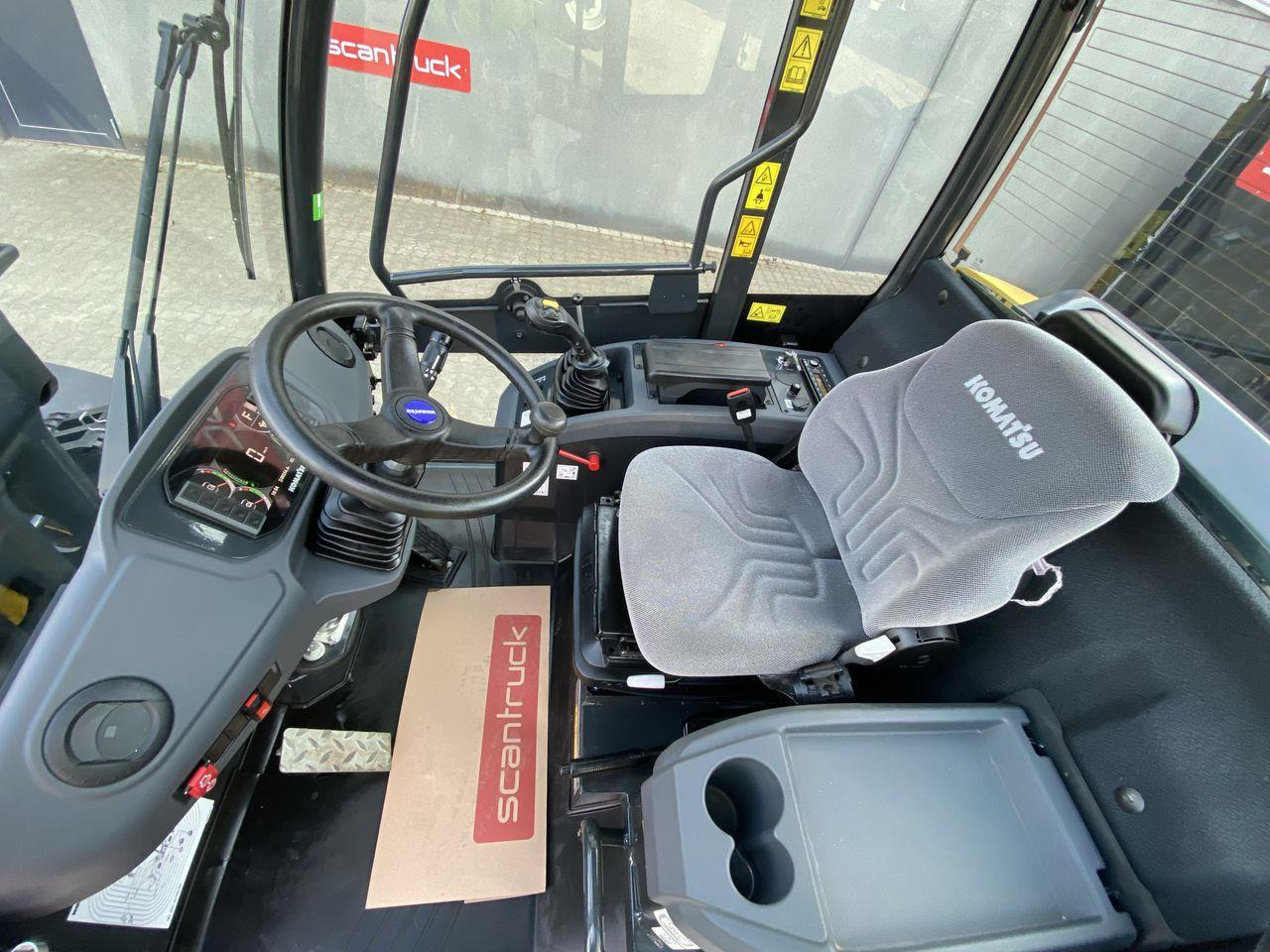 Komatsu WA70M-8EO - Minilastare: bild 3 Komatsu WA70M-8EO - Minilastare: bild 3