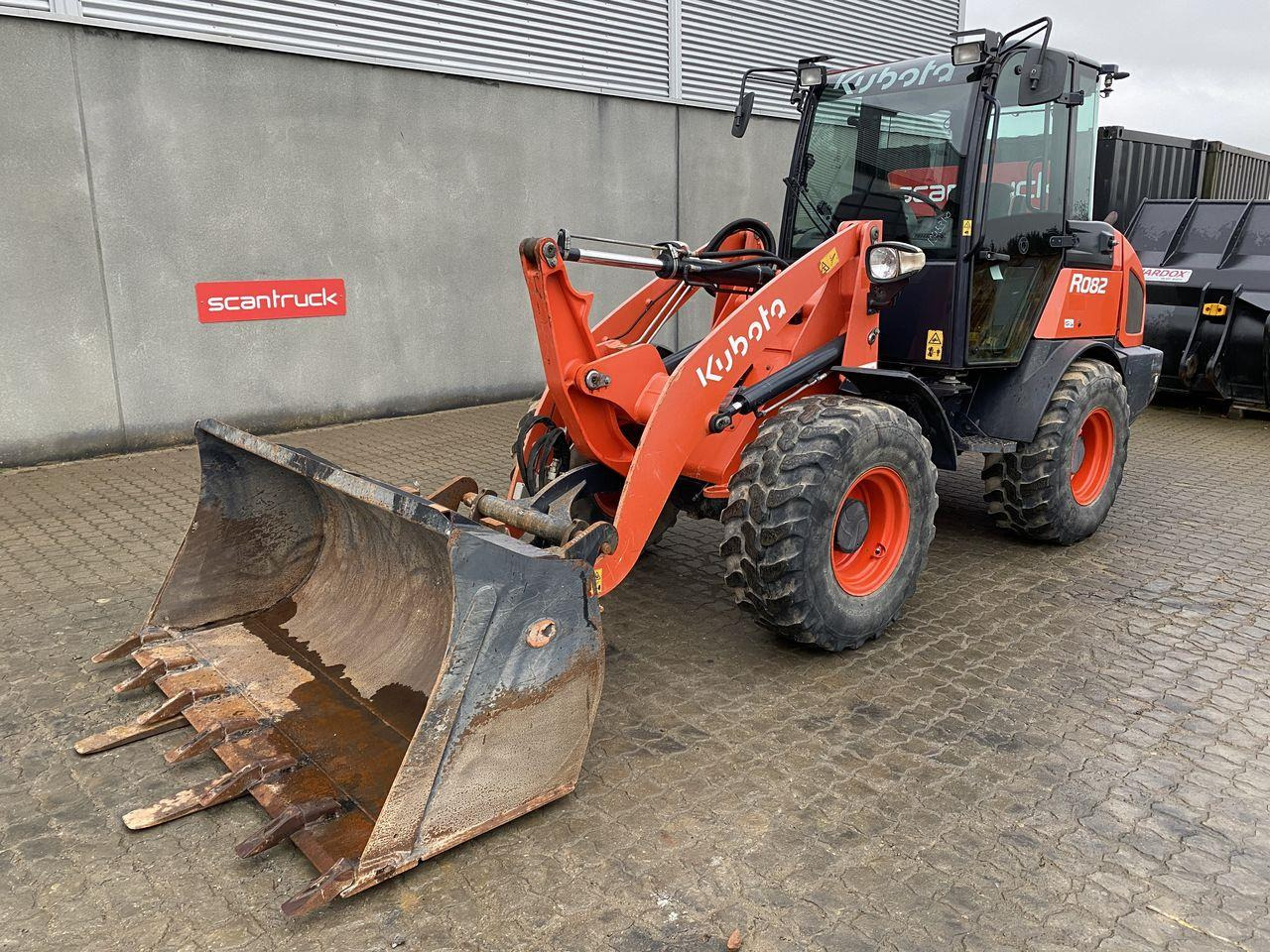 Kubota R082 - Minilastare: bild 1 Kubota R082 - Minilastare: bild 1