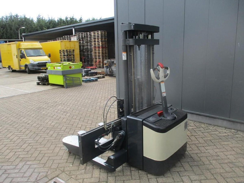 Crown WS2300-1.8TT-4W-4415 - Staplare: bild 3 Crown WS2300-1.8TT-4W-4415 - Staplare: bild 3