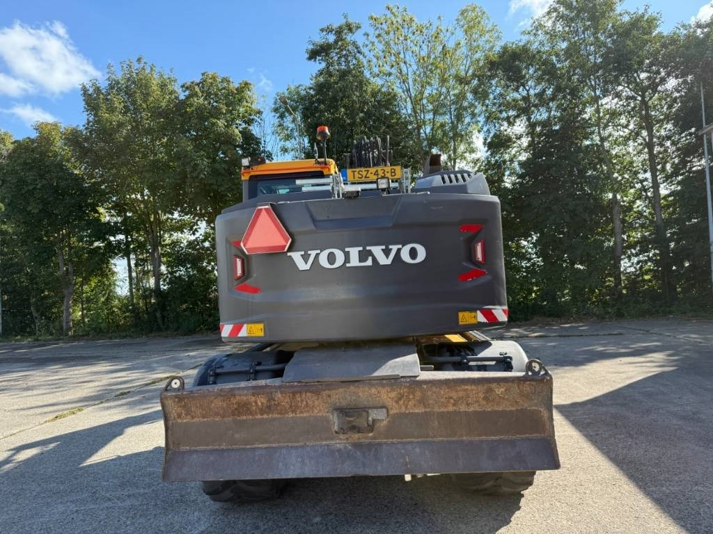 Volvo EWR 150 E - Grävmaskin på däck: bild 5 Volvo EWR 150 E - Grävmaskin på däck: bild 5