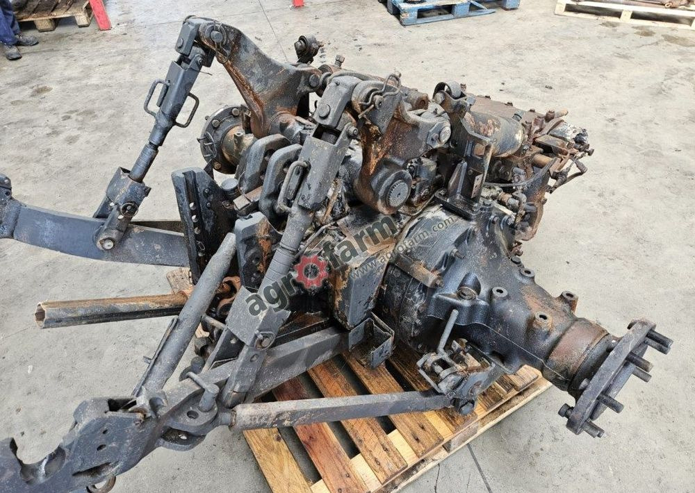 MOST TYLNY I SKRZYNIA BIEGÓW FENDT 716 - Växellåda: bild 1 MOST TYLNY I SKRZYNIA BIEGÓW FENDT 716 - Växellåda: bild 1