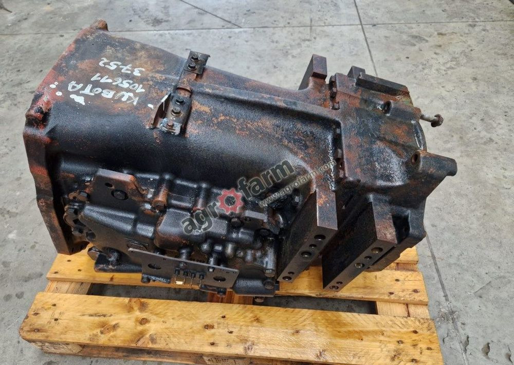 Skrzynia biegów Kubota M7-171 ZF CVT - Växellåda: bild 2 Skrzynia biegów Kubota M7-171 ZF CVT - Växellåda: bild 2