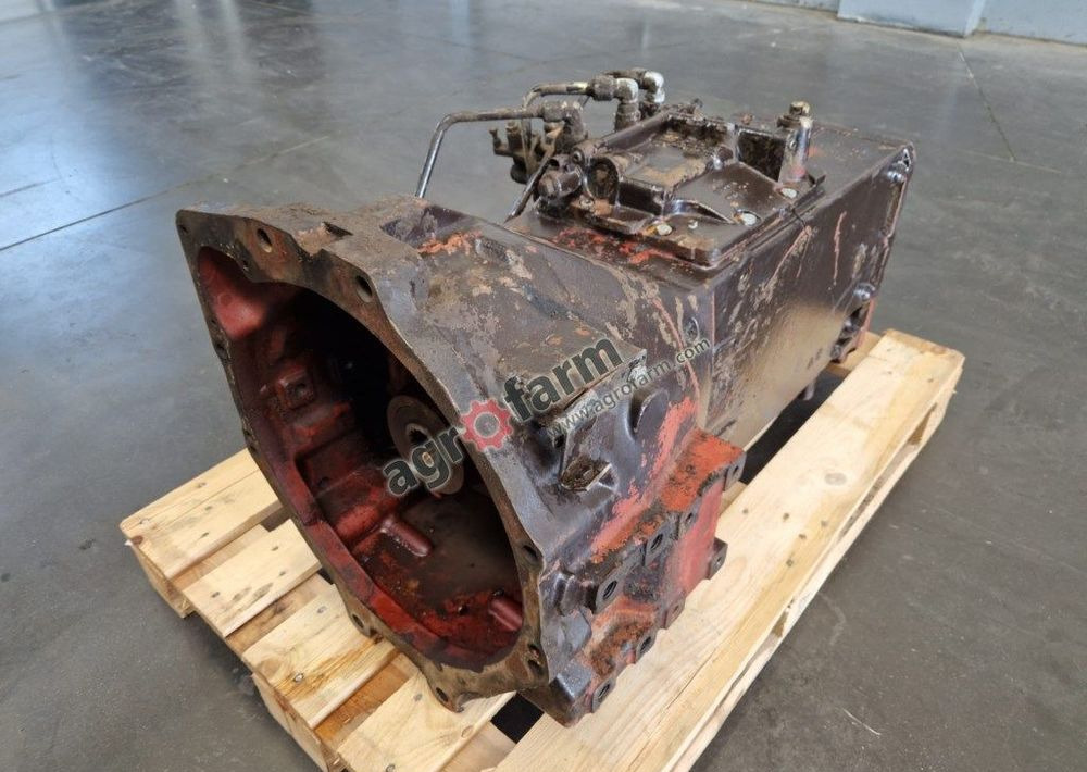 Skrzynia biegów New Holland M100 - Växellåda: bild 4 Skrzynia biegów New Holland M100 - Växellåda: bild 4