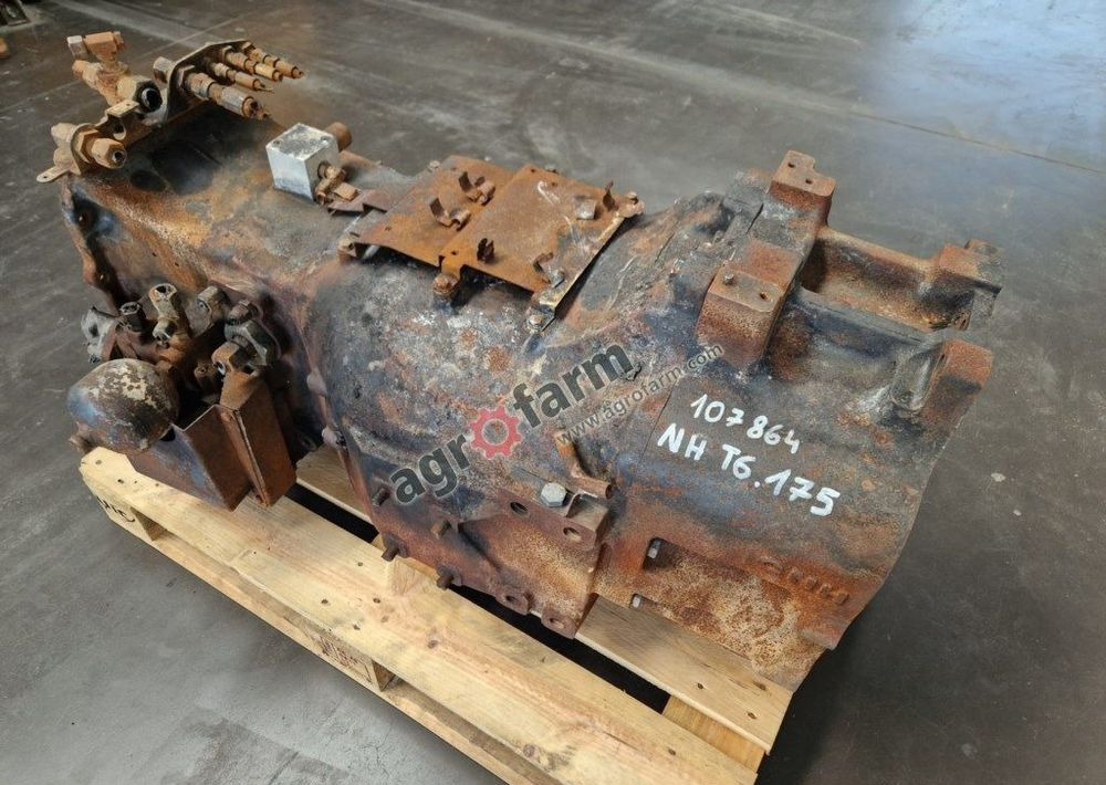 Skrzynia biegów New Holland T6.175 47556460 - Växellåda: bild 2 Skrzynia biegów New Holland T6.175 47556460 - Växellåda: bild 2
